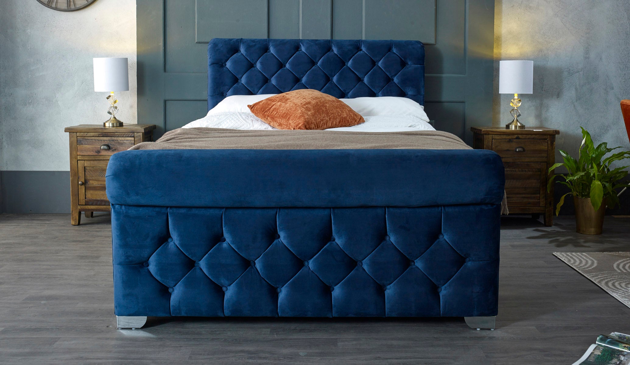 Barber Luxury Bed