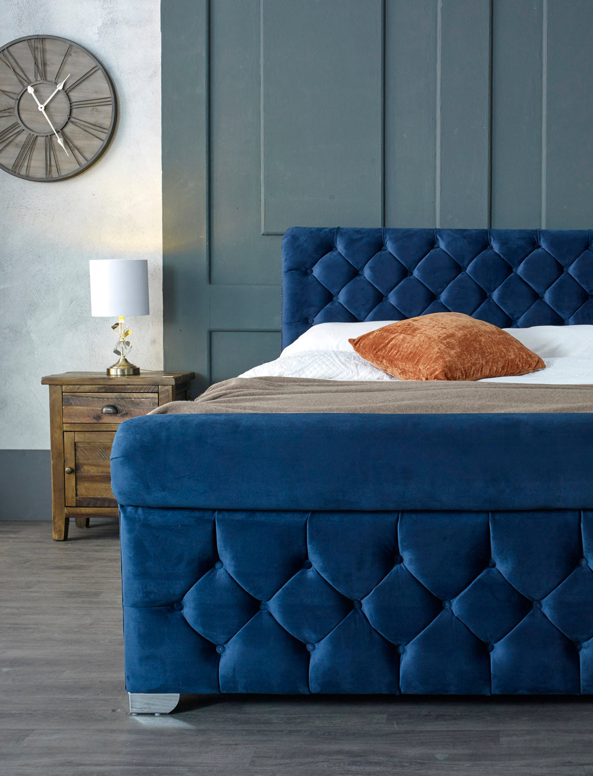 Barber Luxury Bed