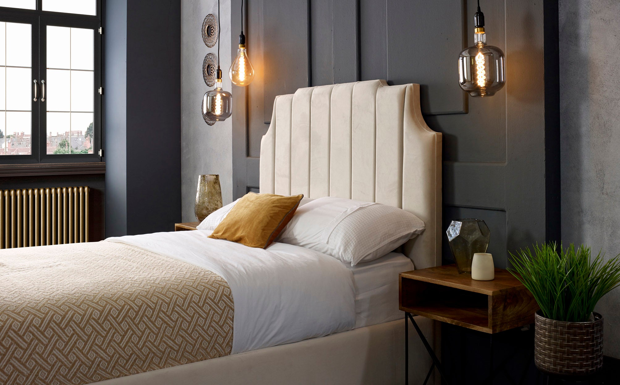 Moscow Luxury Bed