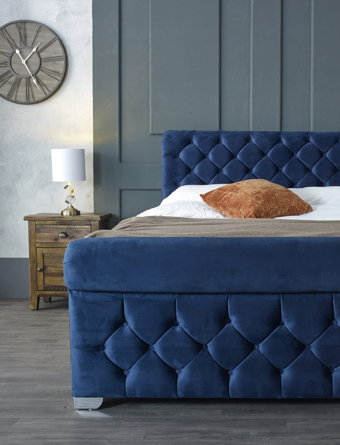 Barber Luxury Bed