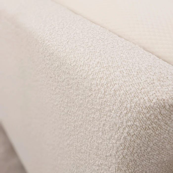 Cama con paneles en cascada