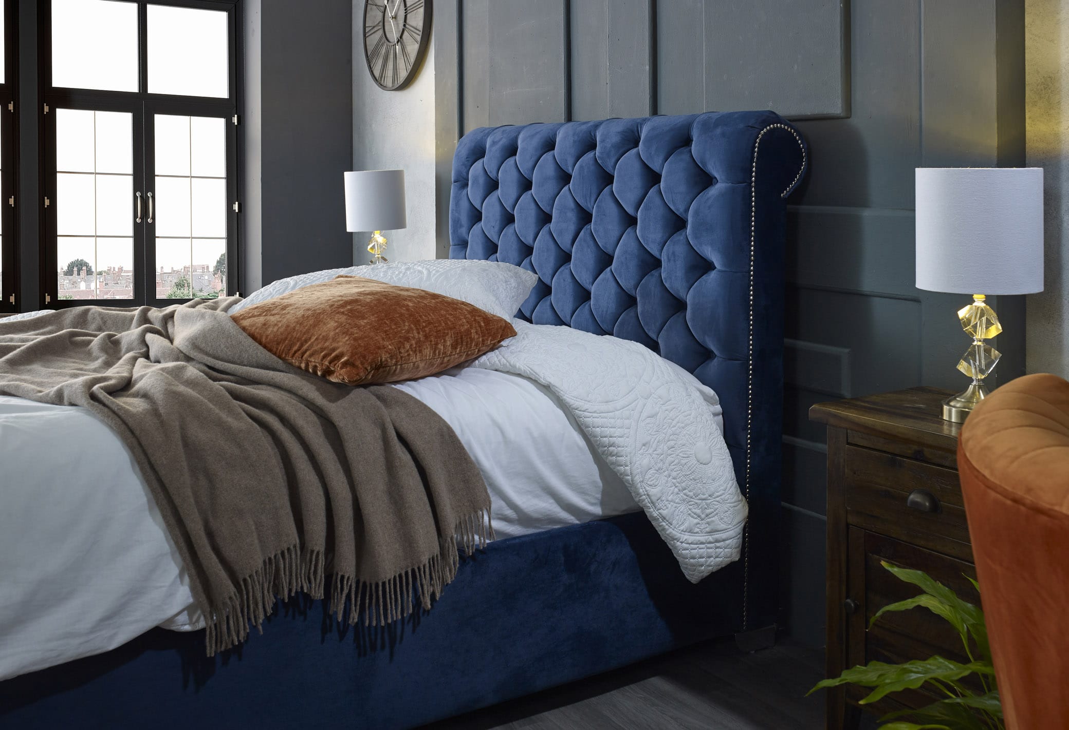 Barber Luxury Bed – detail view | Custom Bed Co
