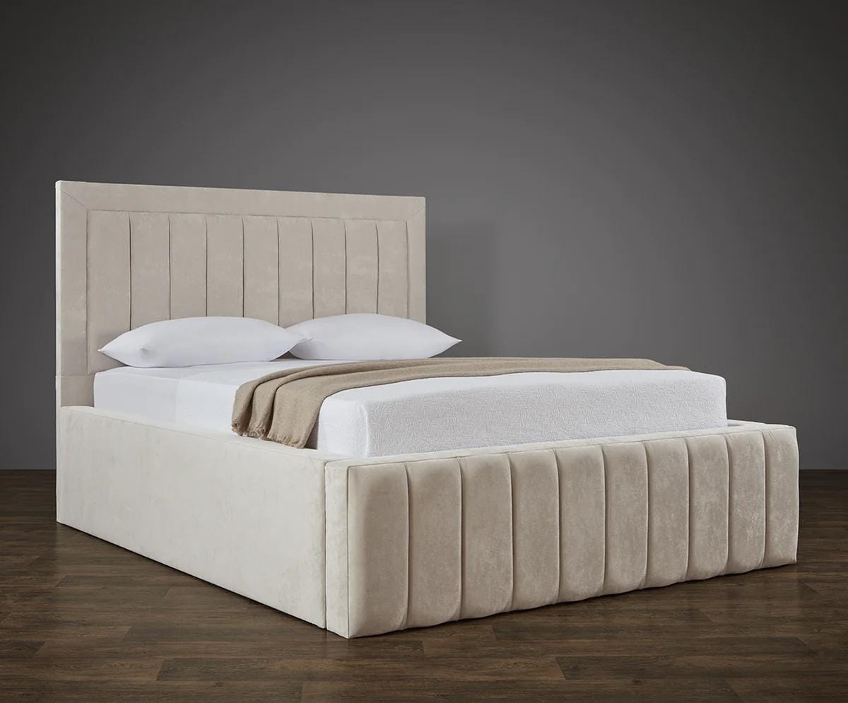 Cloud Comforter Luxury Bed – detail view | Custom Bed Co