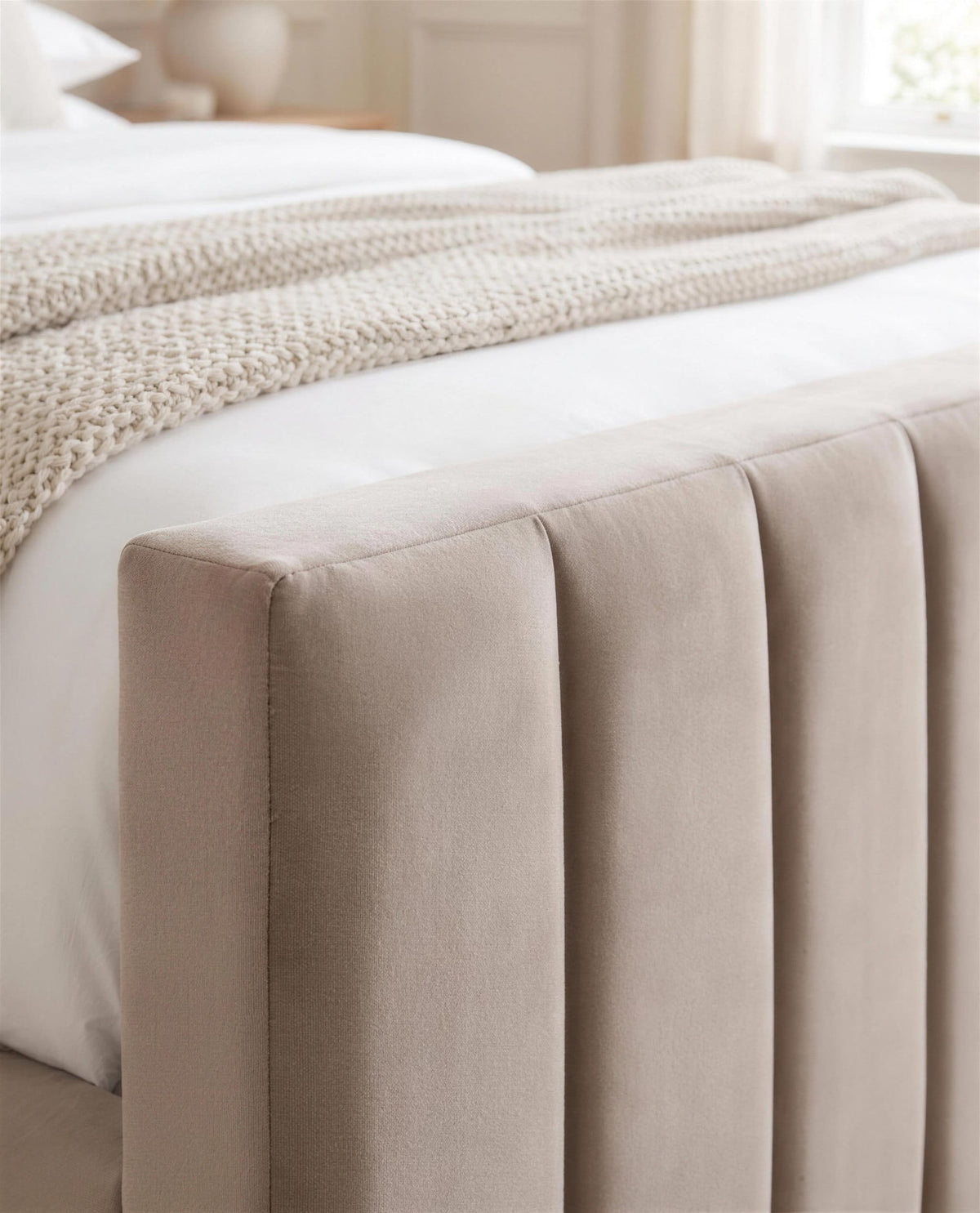 Conniston Bumper Luxury Bed, close-up of the upholstery detail
