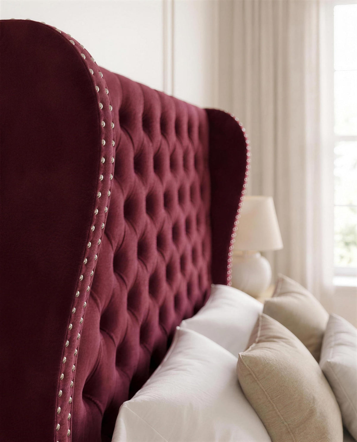 Keswik Luxury Bed, close-up of the upholstery detail
