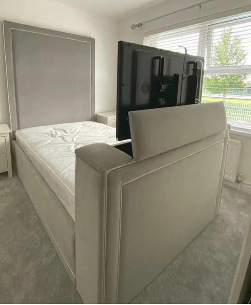 Hampton TV Bed